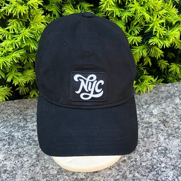 Adidas NYC Logo Aeroready Cap - Picture 1 of 6